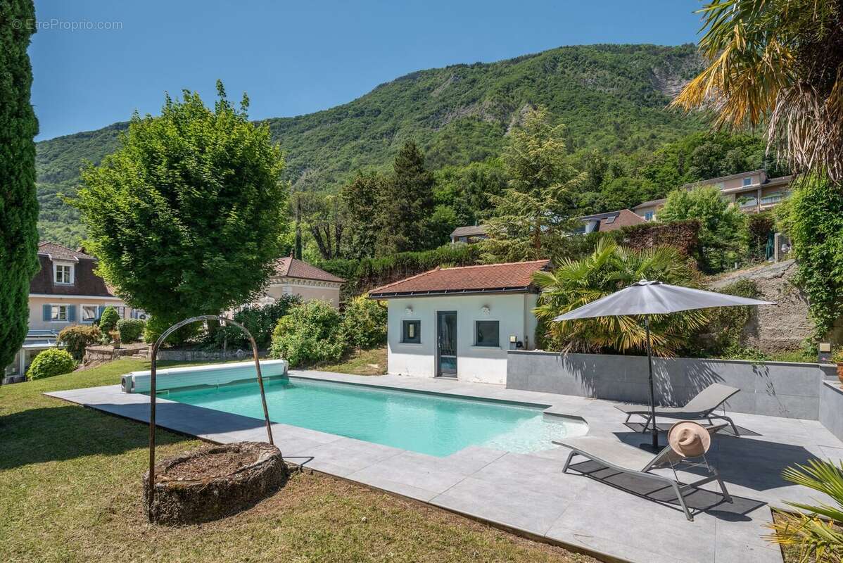 Maison à LA TRONCHE