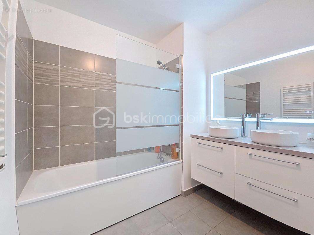 Appartement à ROISSY-EN-BRIE