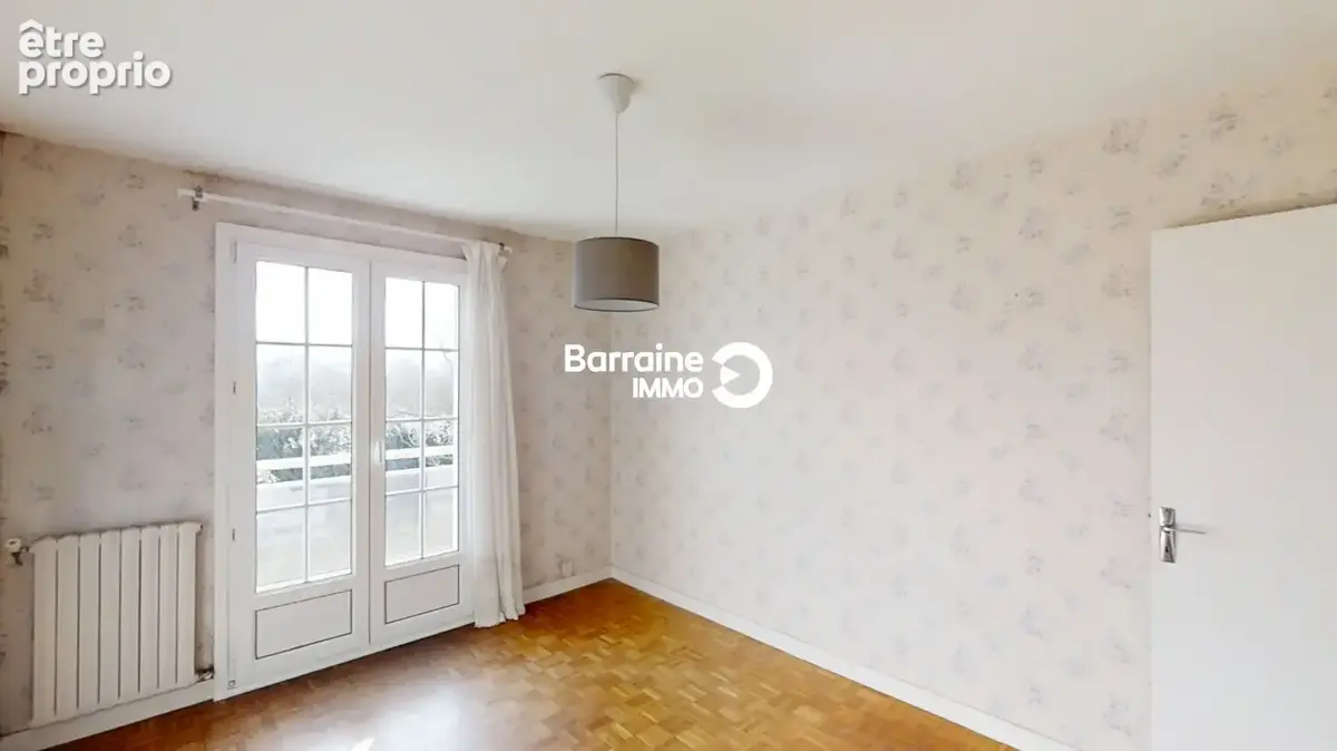 BARRAINE IMMO - A VENDRE : Maison familiale avec grand terrain arboré de 2 123 m² - Réf : CR00234 - photo 8