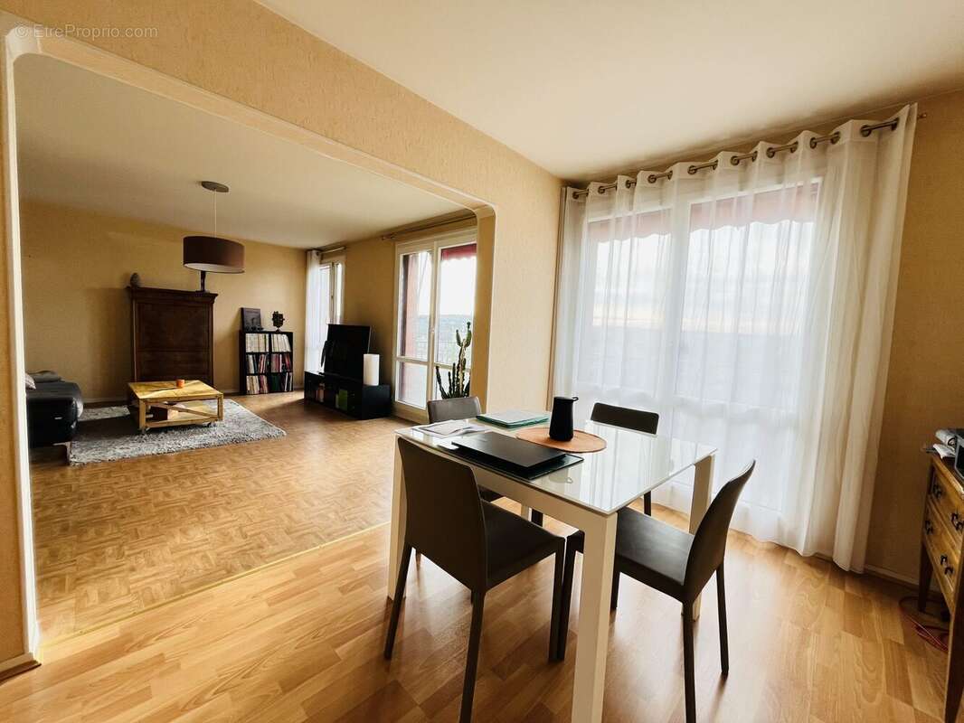 Appartement à MONTLUCON