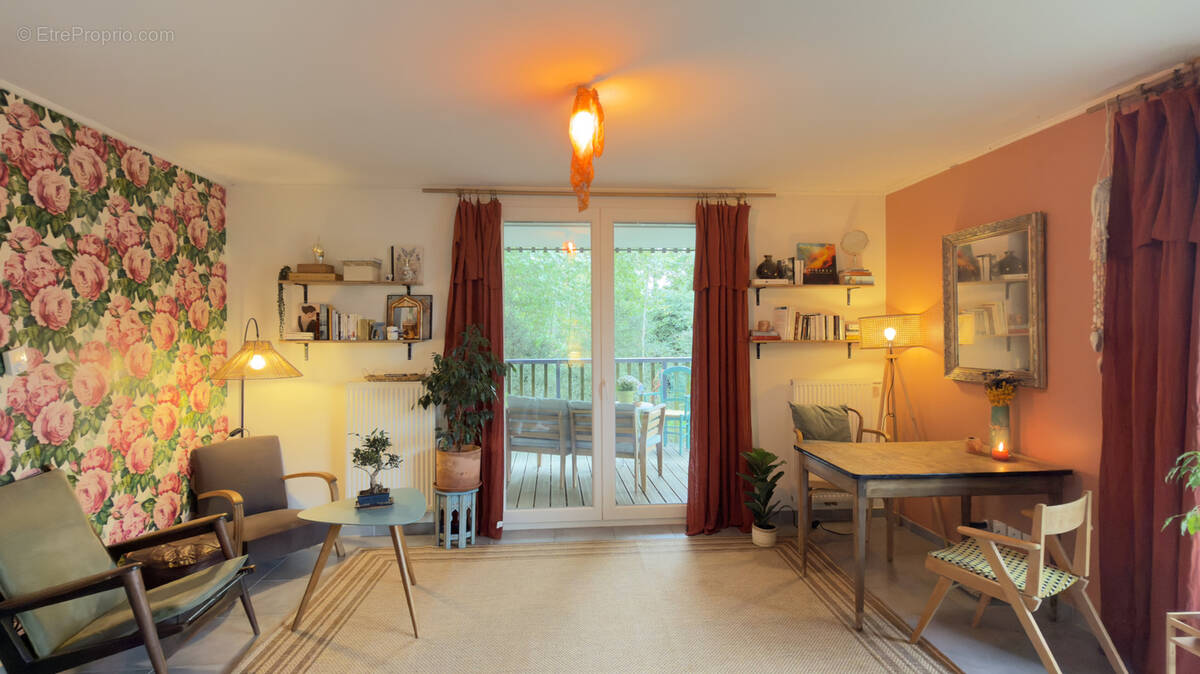 Appartement à CHENS-SUR-LEMAN