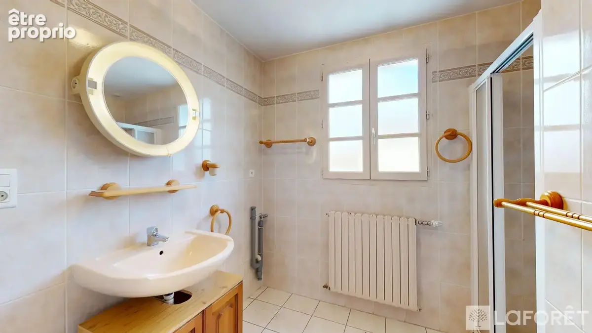 Maison 5 pièces à YZEURE - photo 5