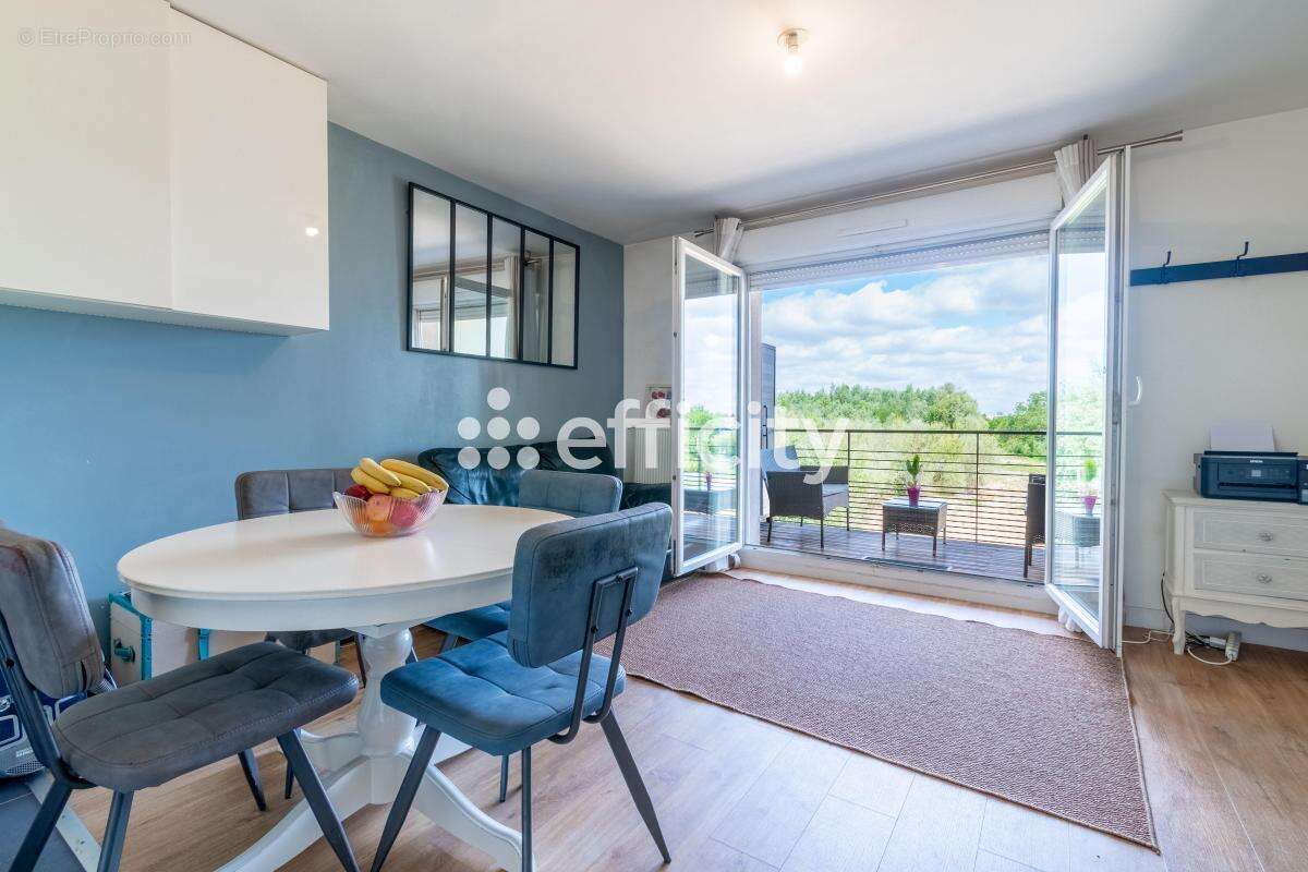 Appartement à VILLENEUVE-LE-ROI