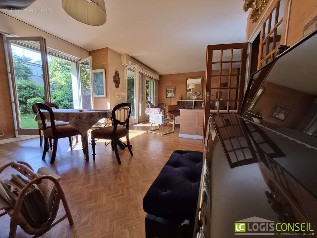 Appartement à BOURG-LA-REINE