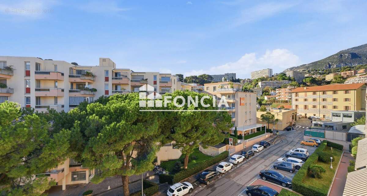 Appartement à ROQUEBRUNE-CAP-MARTIN