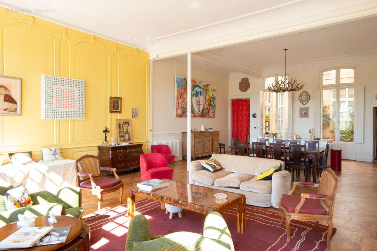 Appartement à BORDEAUX