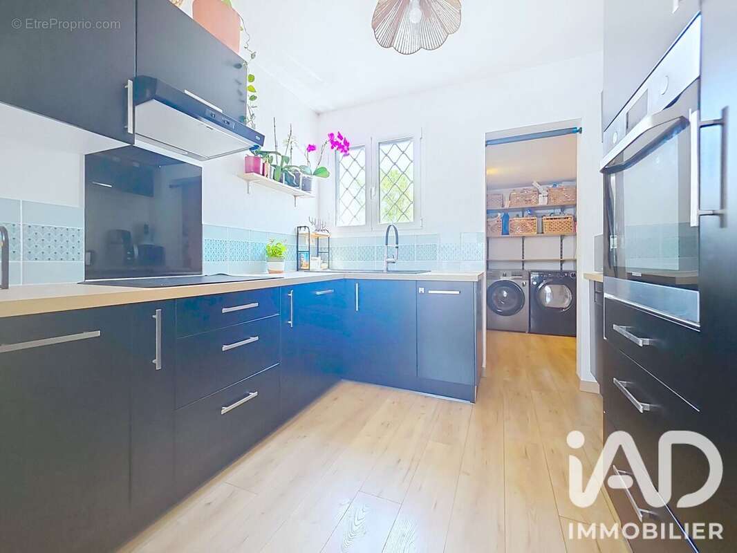 Maison 114 m² à Ozoir-La-Ferriere  - photo 4