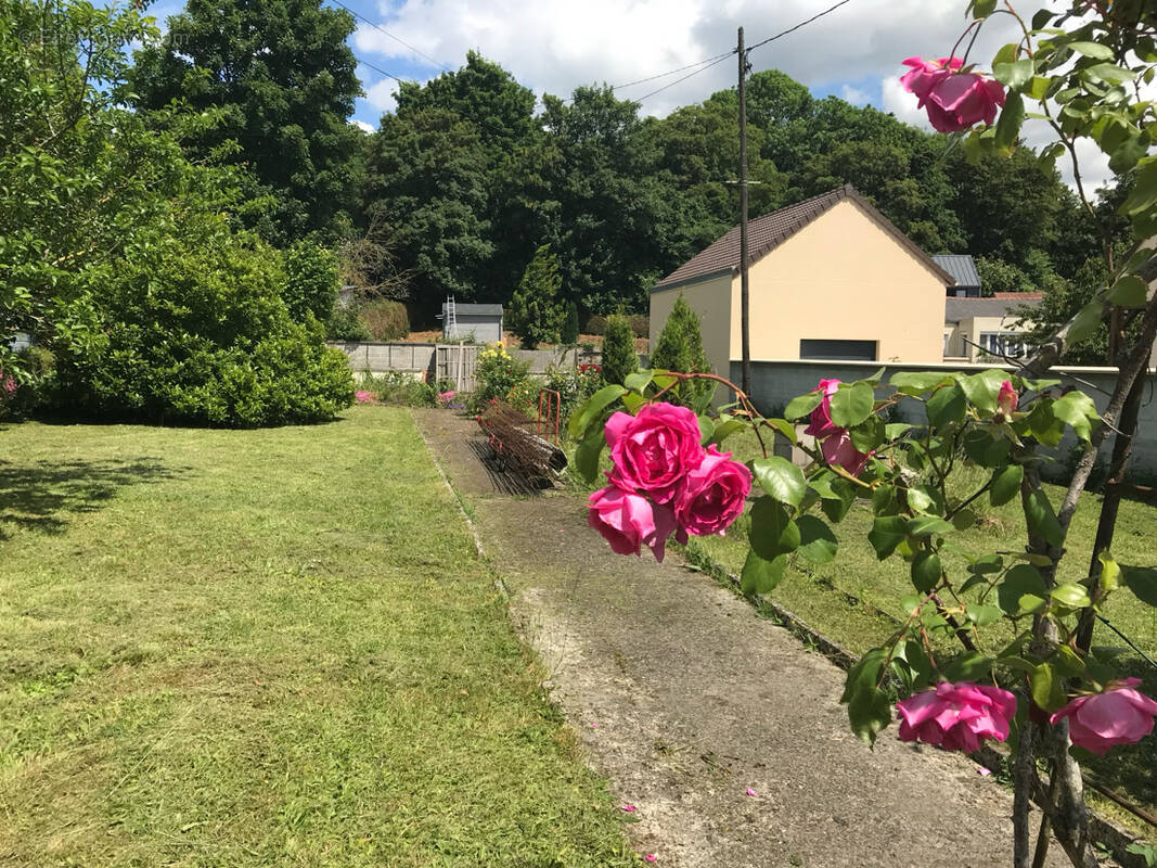 Terrain à HEROUVILLE-SAINT-CLAIR