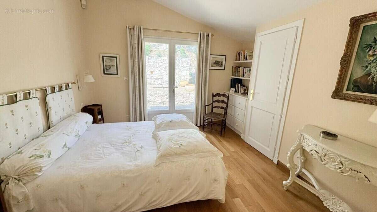 Maison à ROCHEFORT-DU-GARD