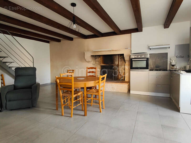 Maison à SAUZE-VAUSSAIS