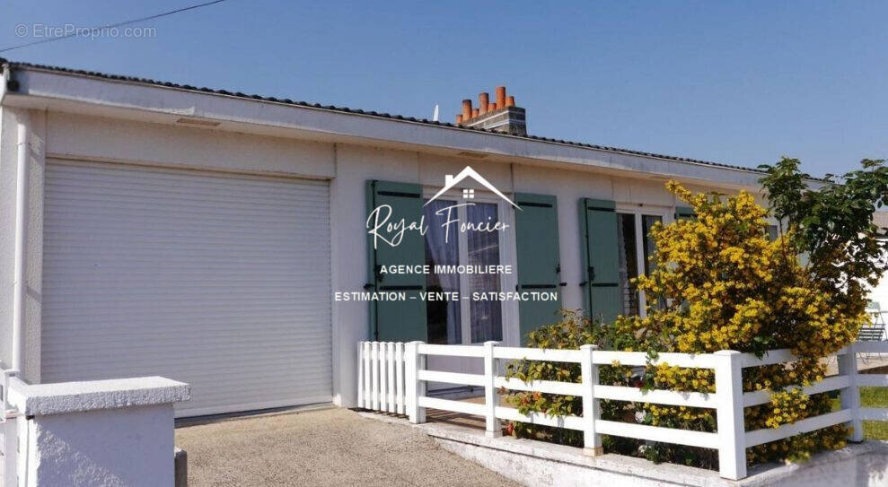 Plain pied loué de 91 m2 hab, avec 3 chambres  - Maison à NAINTRE