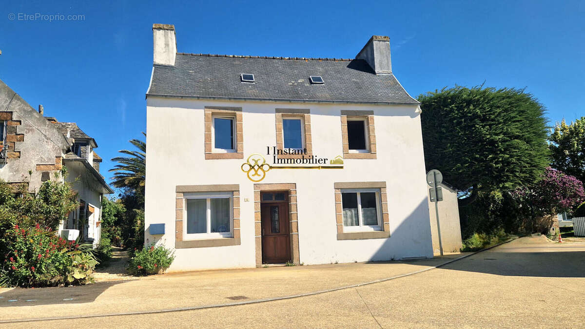 Maison à PLOUGASNOU