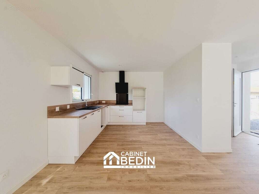 Maison à PARENTIS-EN-BORN