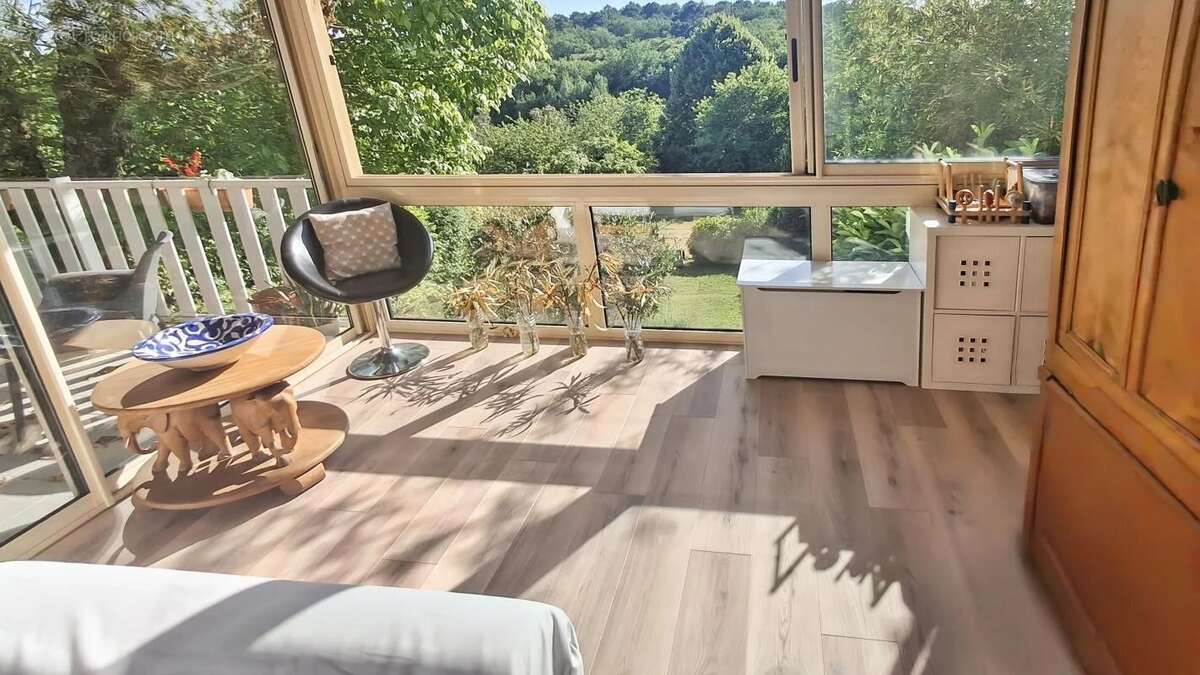 Maison à COULOUNIEIX-CHAMIERS