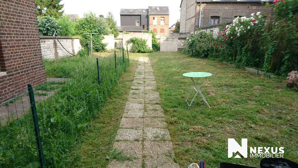 Appartement 355 m² à Elbeuf  - photo 8