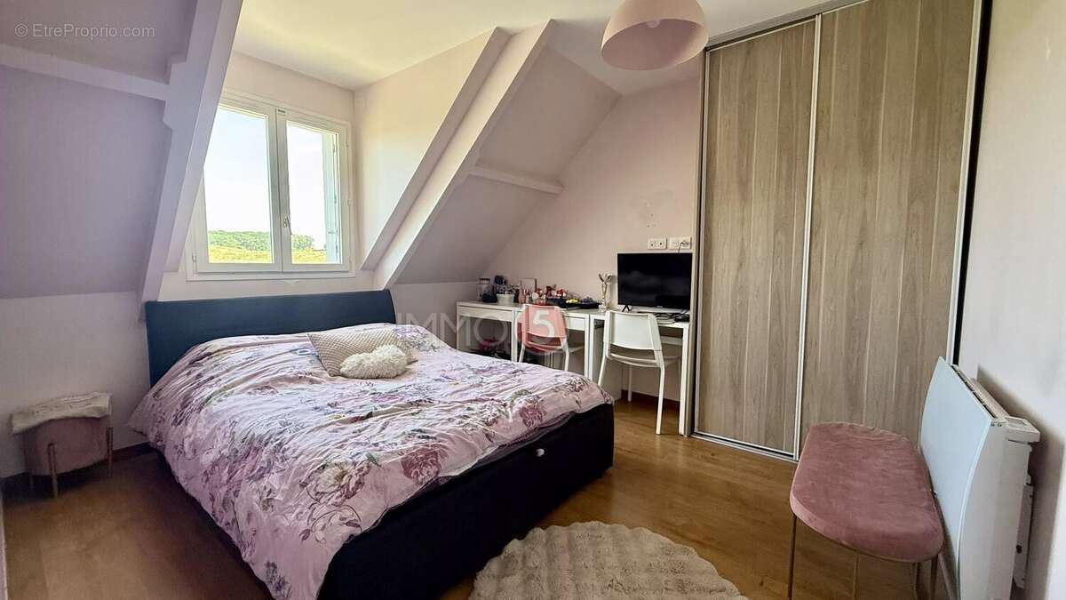 Maison à CLICHY-SOUS-BOIS