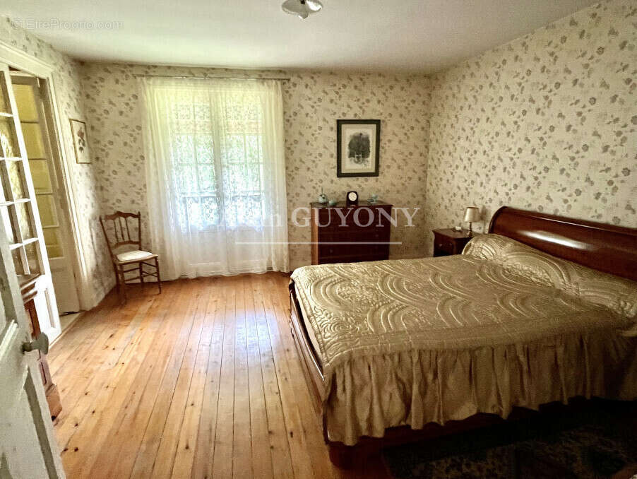 Maison à PONT-L&#039;EVEQUE