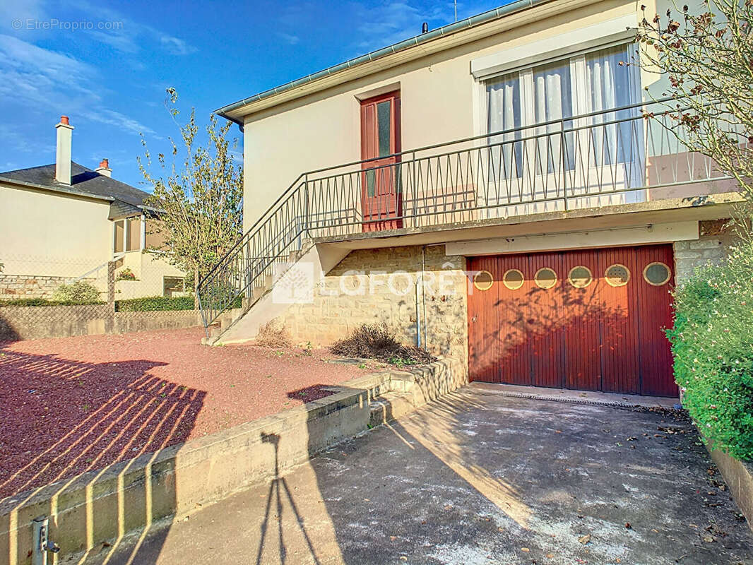 Maison à CHARTRES-DE-BRETAGNE