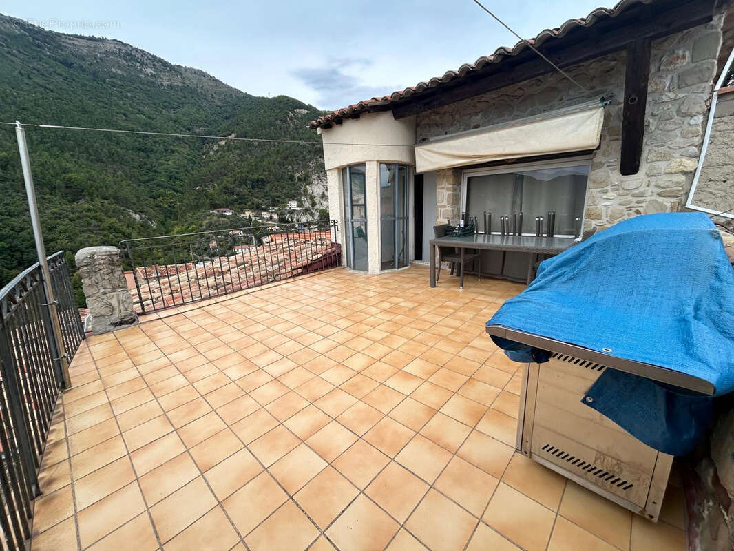 Appartement à COARAZE