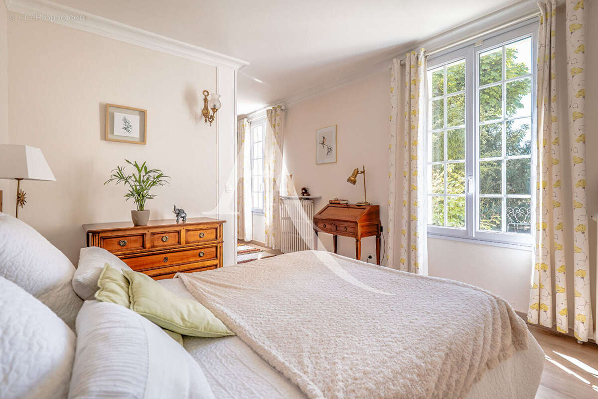 Maison à LIMEIL-BREVANNES