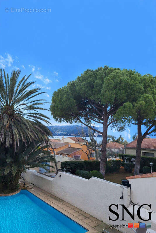 Maison 300 m² à Martigues  - photo 4