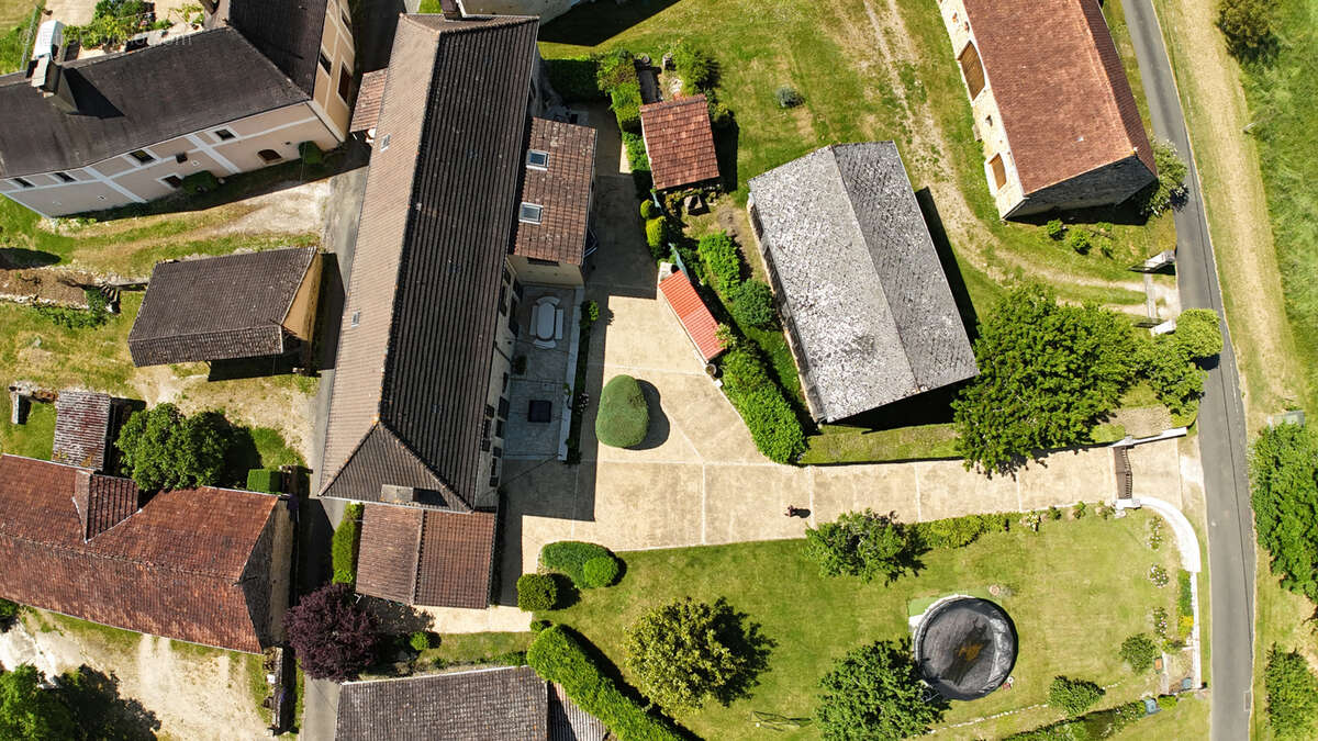 Maison à GOURDON