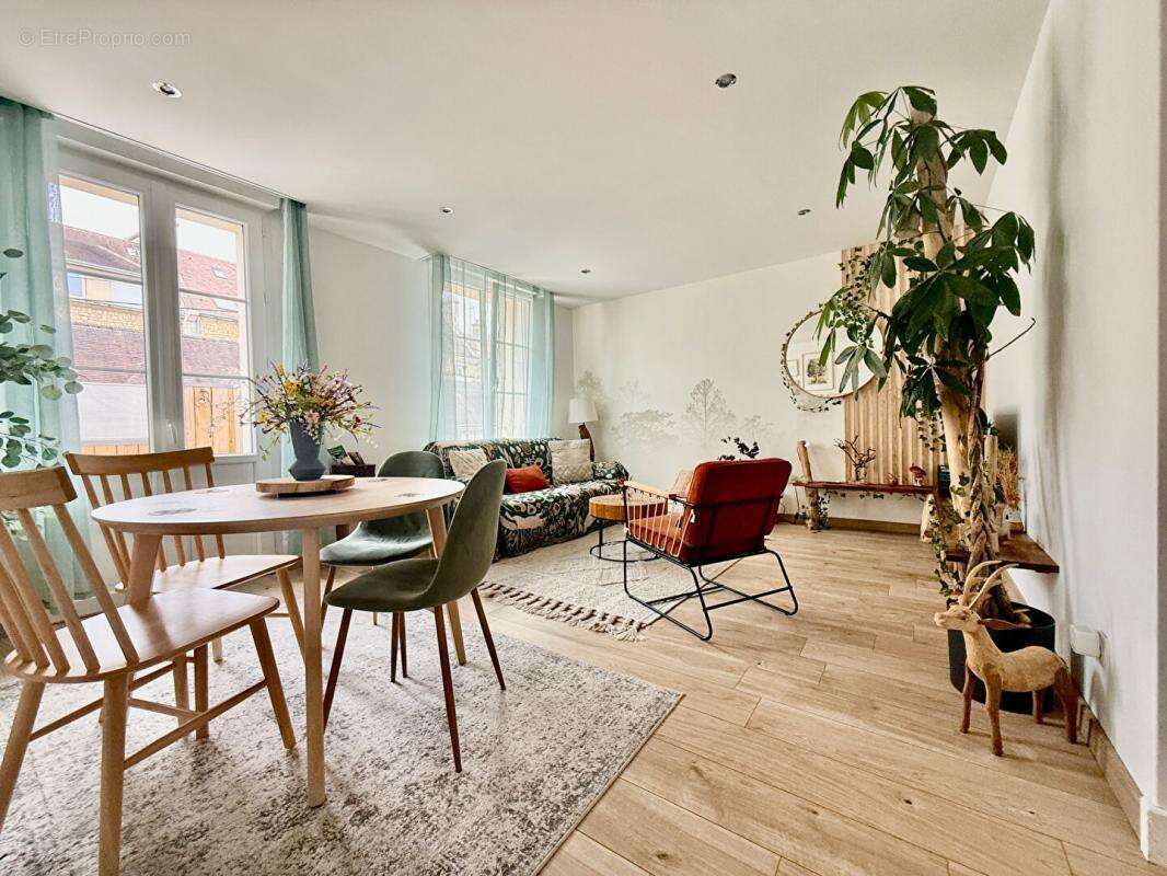 Appartement à FALAISE