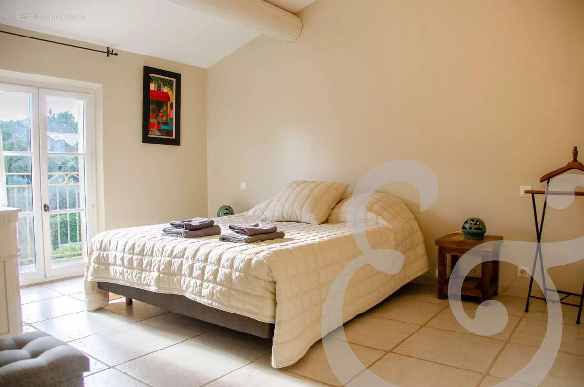 Maison à EYGALIERES