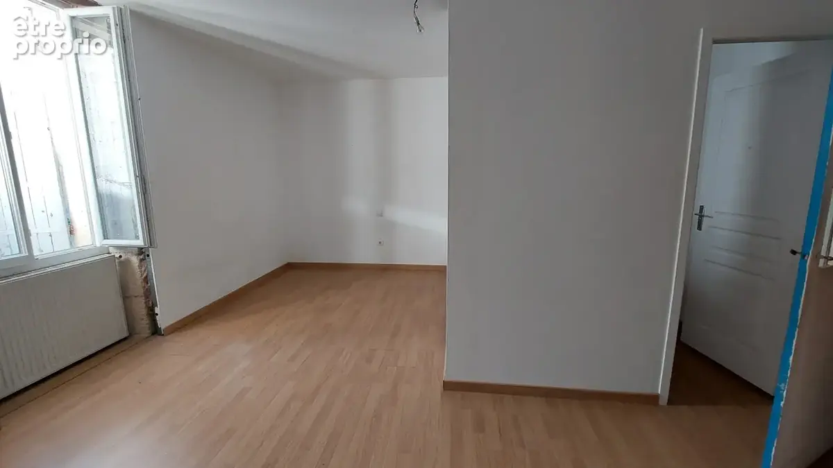 Maison ancienne 245 M2 avec dépendances sur 2593 M2 - photo 12