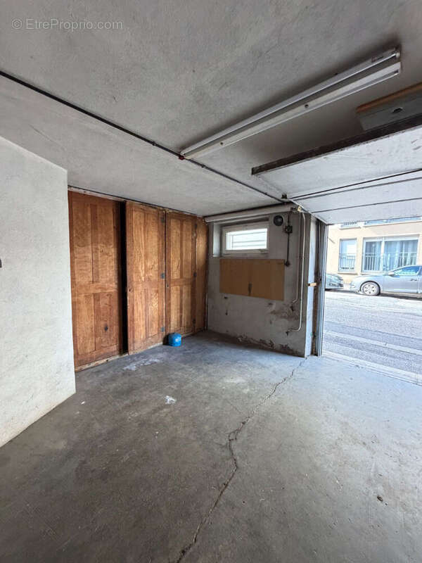 À vendre , garage double / box fermé,  nancy rue du charmois - photo 5