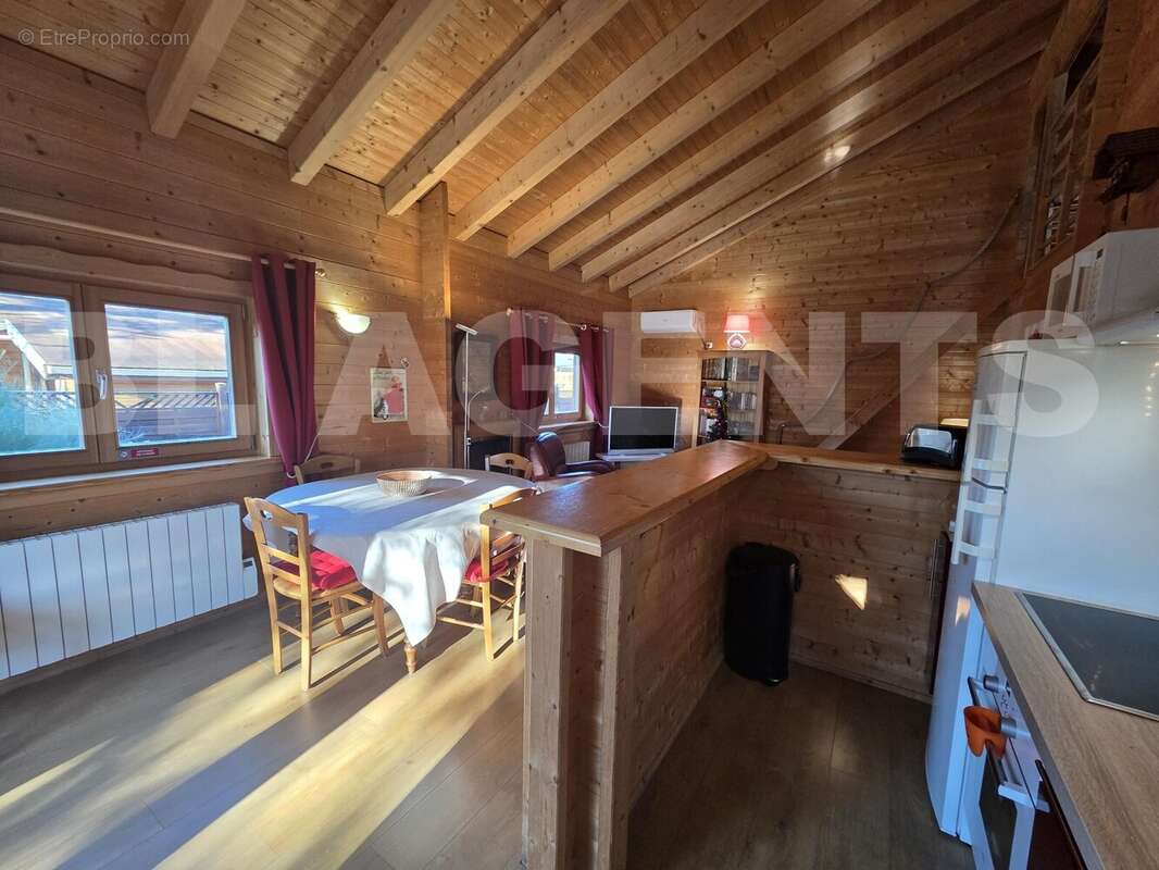 2 - Maison à SAINT-SAUVEUR-LES-BRAY