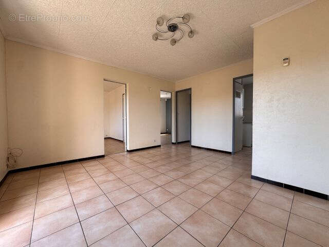 Appartement à PEYROLLES-EN-PROVENCE