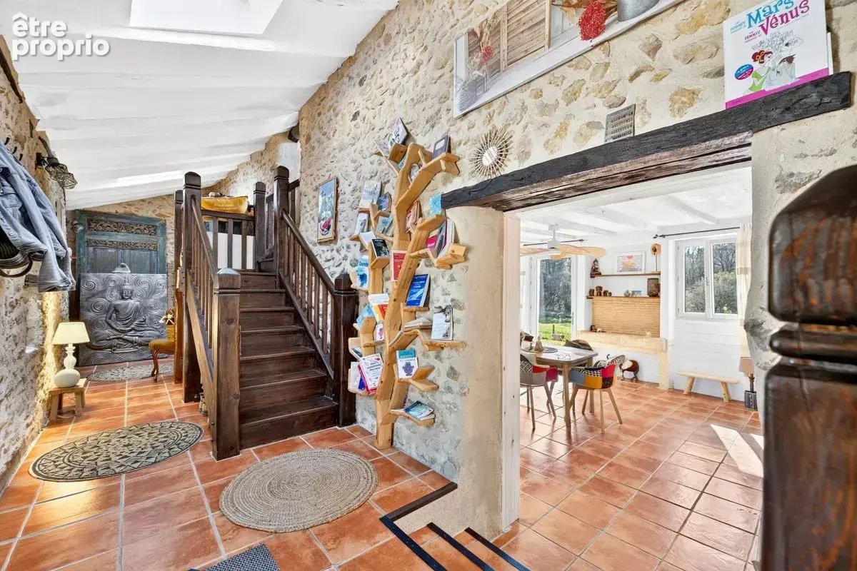 Propriété avec deux habitations sans voisin - photo 16
