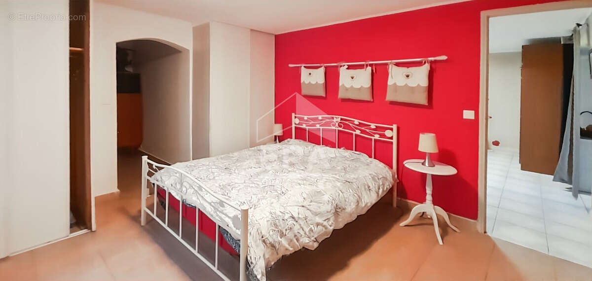 Maison 168m² à saint-étienne-du-grès - photo 7