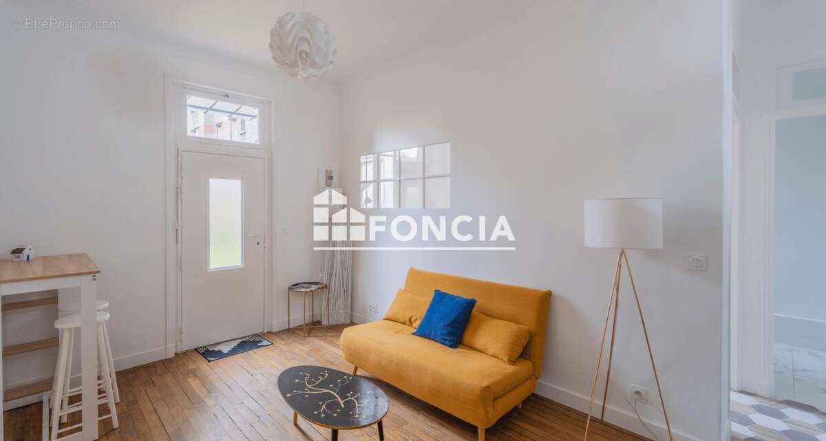 Appartement à COLOMBES