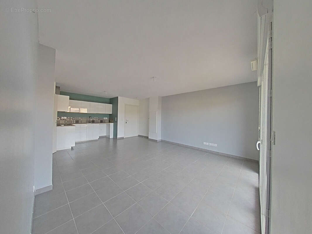 Appartement à LE LUC
