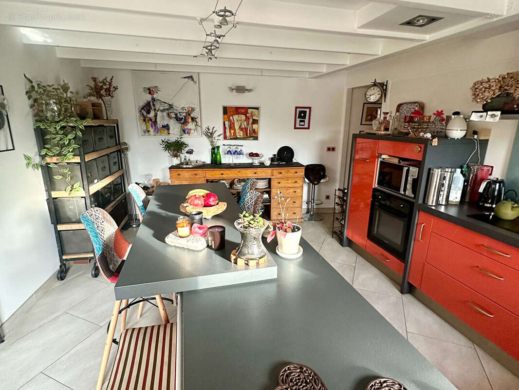 Maison à VIGNEUX-SUR-SEINE