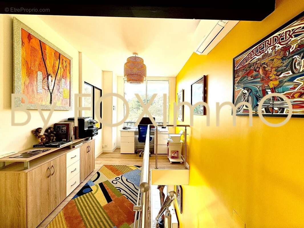 Maison à SAINT-LAURENT-DU-VAR