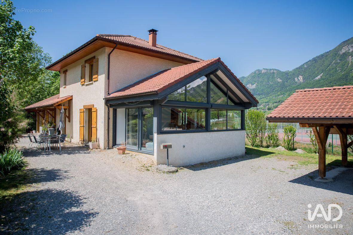 Photo 1 - Maison à BONNEVILLE
