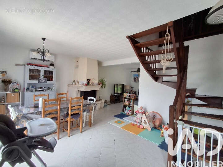 Photo 2 - Maison à CHATEAU-RENAULT