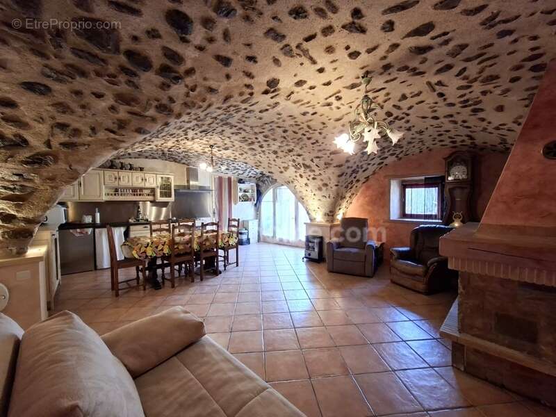 Appartement à SEYNE