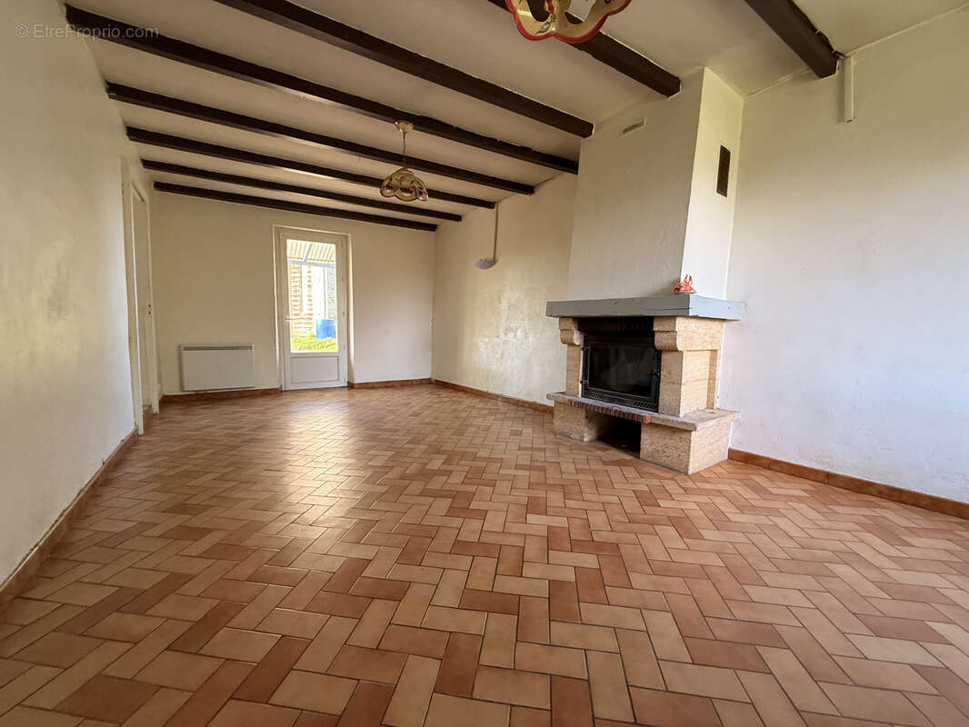 Maison à LAROQUE-TIMBAUT