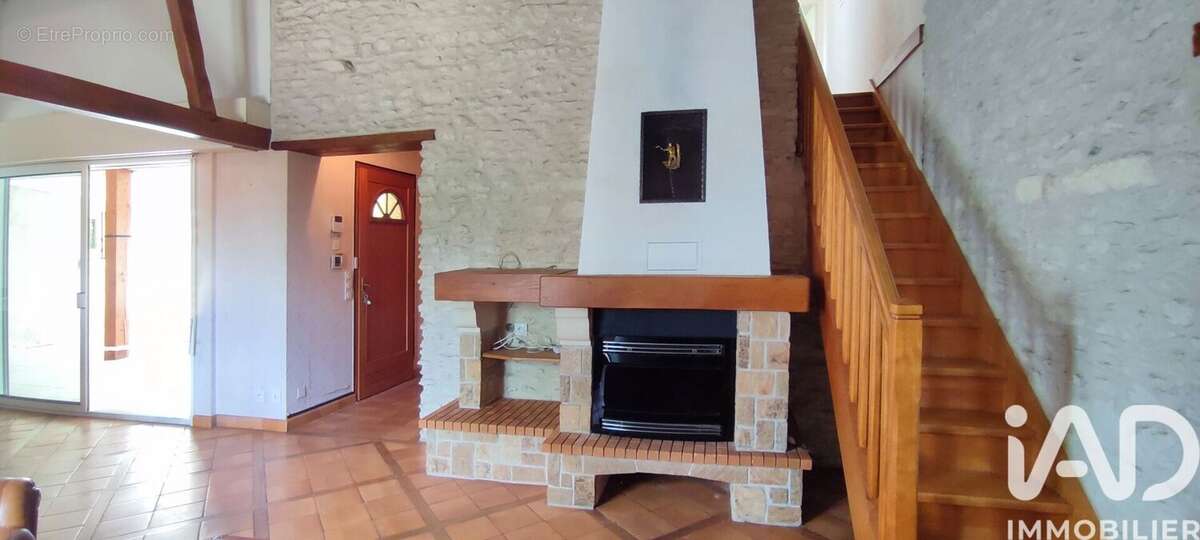 Photo 6 - Maison à CHATEAUBERNARD