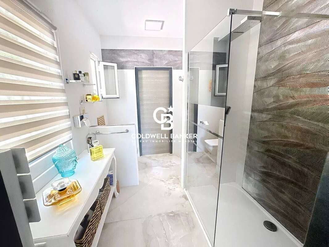 Hauteurs PUGET-SUR-ARGENS – Var est balnéaire Villa de prestige de 245 m² entourée d’un terrain paysager de 5 137 m² - photo 24