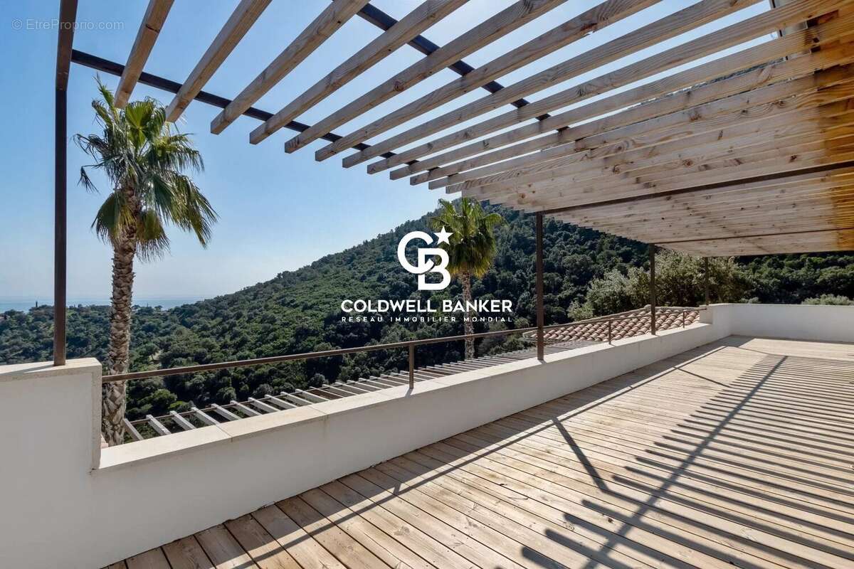 Maison à CAVALAIRE-SUR-MER