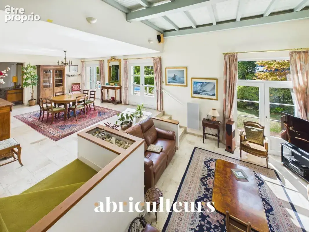 belle propriété au calme avec piscine et un vaste terrain en vente à Orvault (44700) - photo 4