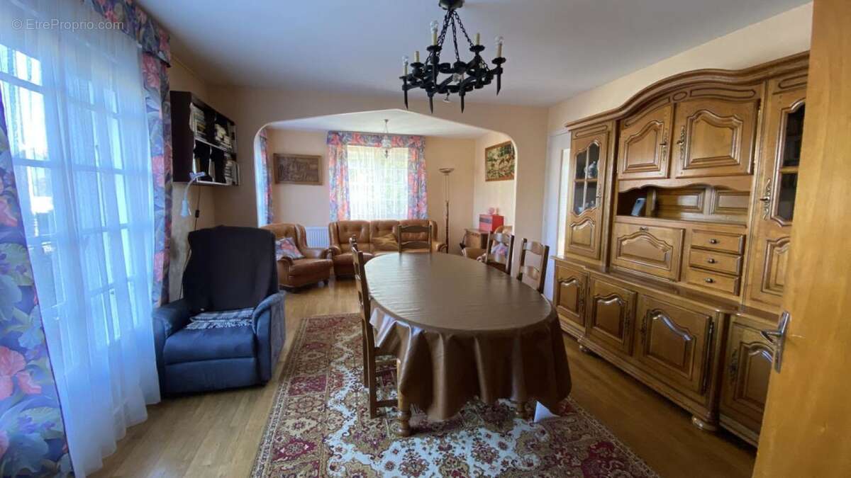 Maison à ROUMAZIERES-LOUBERT