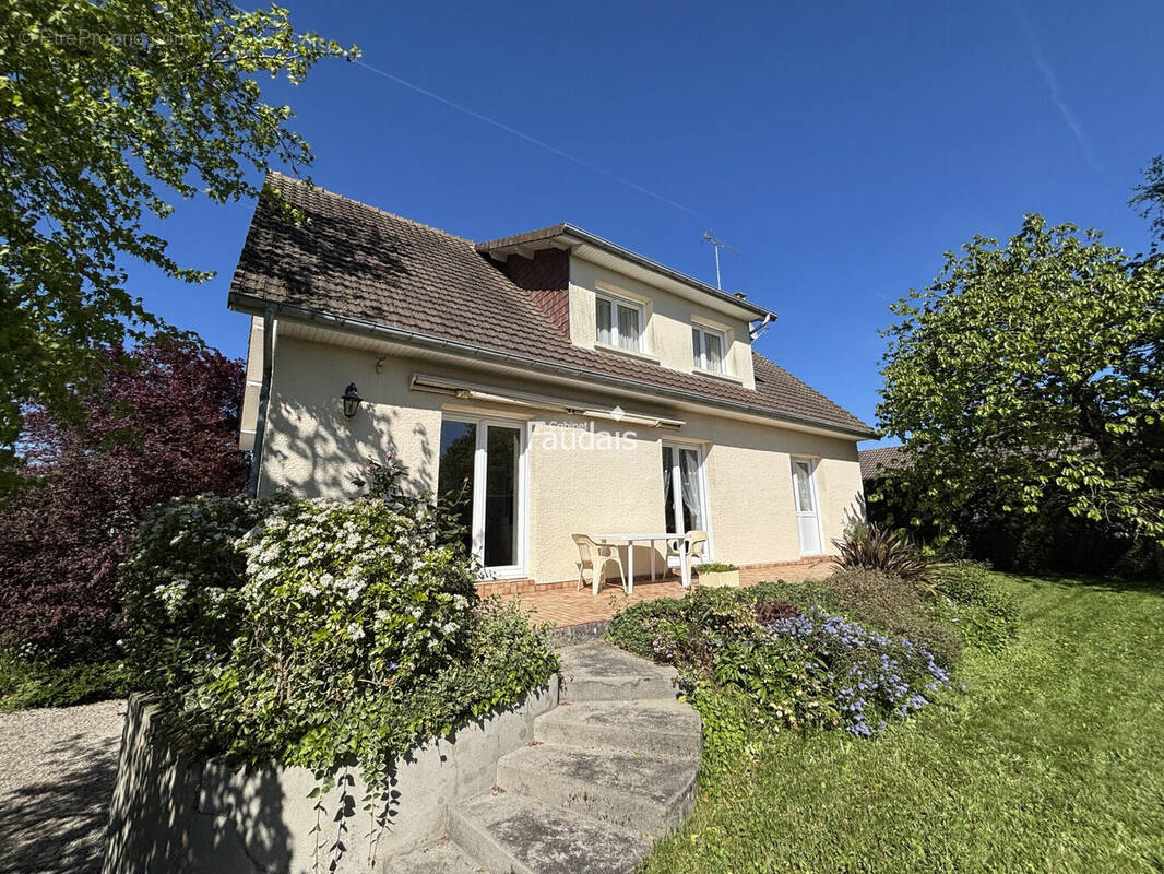 Maison 150 m² à Torigni-Sur-Vire  - photo 2