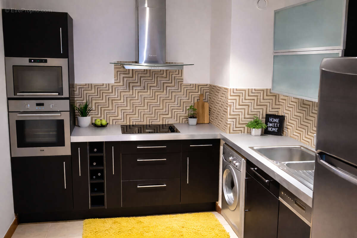 Appartement à COURBEVOIE