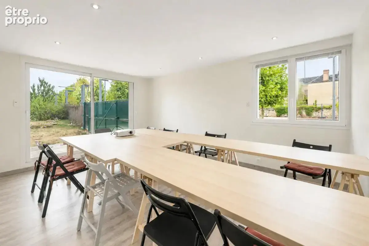 Maison de 8 pièces de 190.27 m² à Saint-Pierre-des-Corps - photo 12